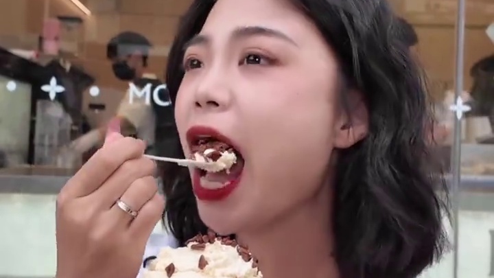 9.9大杯！！华成都市也有茉莉奶白啦！ #茉莉奶白南宁#茉莉奶白新店开业 #茉莉奶白南宁华成都市广场