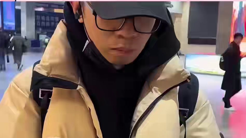 这不会是他儿子的同款零食吧哈哈