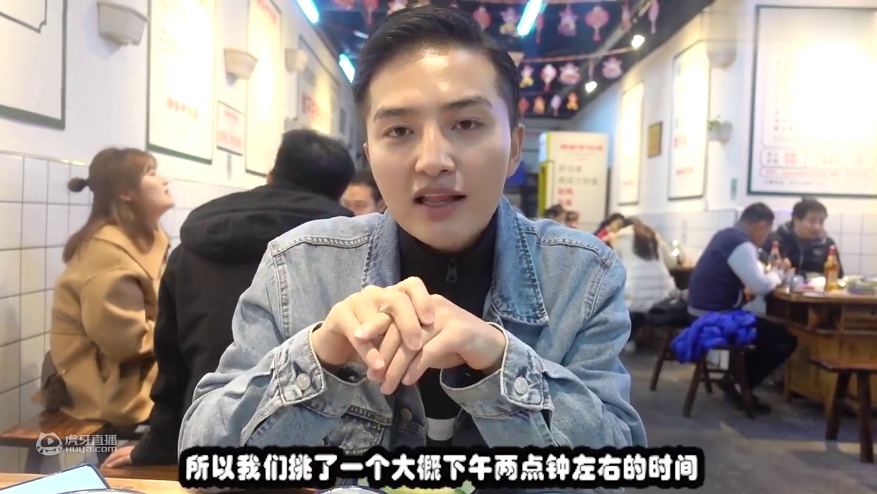 重庆四大名鸡也太火了，配上肥肠好吃到爆，吃过此鸡从此心无别鸡