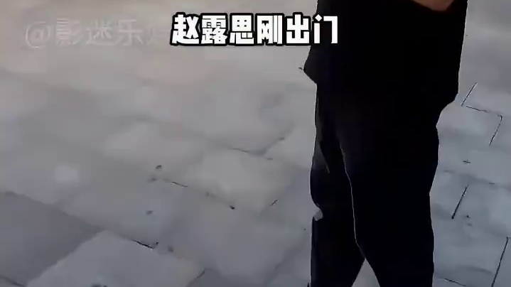 路人镜头抓拍明星真实，肖战罕见发飙，张婧仪总是冷脸，看到宋祖儿：心化了#肖战 #张婧仪 #宋祖儿 #