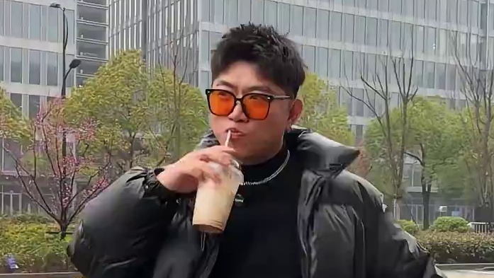 快囤！！！星巴克十次卡回归了！只要239！#星巴克 #星巴克新品 #仙女都在喝什么 #星巴克十次卡