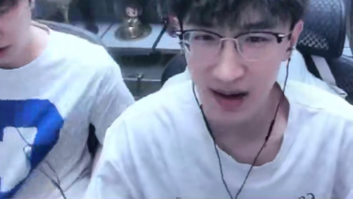 原来职业操作手都是这么毛数据的？ 