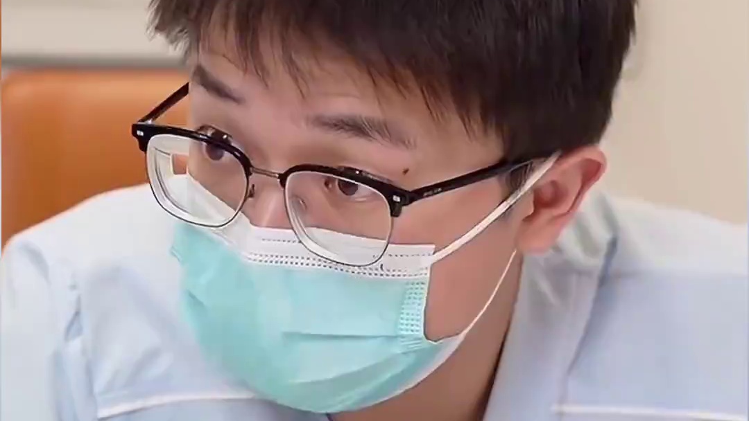 我们没有办法选择出生，但是人生是自己的。这个世界看似纷繁复杂，本质上却还是你一个人的世界！