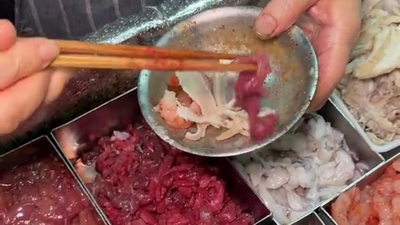 总要来温州吃30一碗的什锦面吧，特别鲜香好好吃‼️#美食 #特色小吃 #人间烟火 #好好吃饭大赛 #