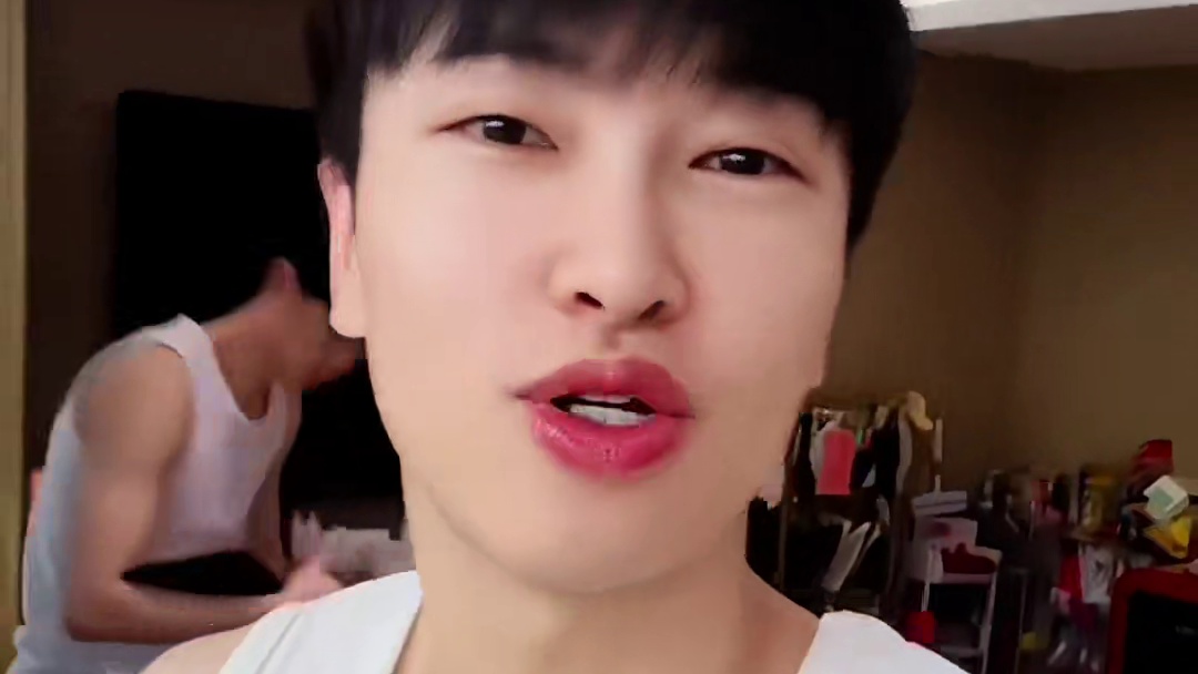 又是被自己帅到的一天！ #启大大 #万物皆可种草搜