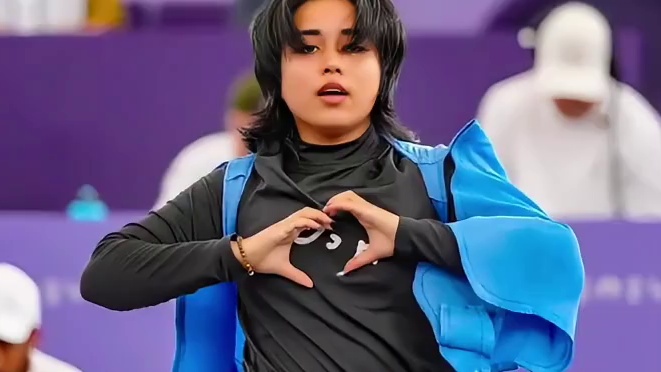 她知道自己会面对什么还是踏出了那一步