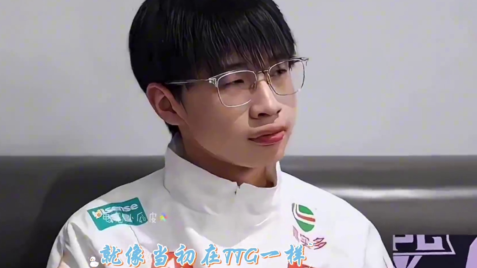 KPL新瓜曝光，狼队挥泪留下LoveCD，小胖炸裂开！RW限定五人组原地解散，九尾开启试训之路#重庆