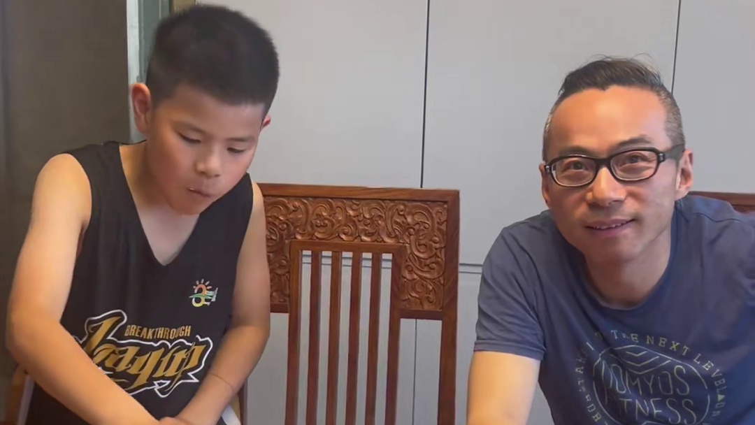 来来来，两个大孝子，秋后算个账！ #老父亲鸡娃实录 #爸爸带娃 #日常vlog