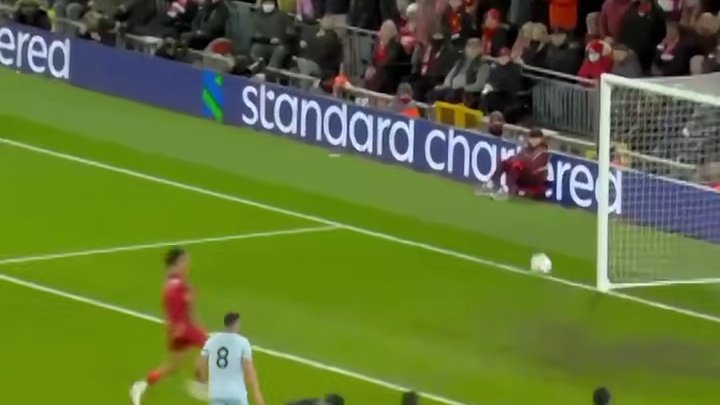 官方：阿诺德将会在今夏离开利物浦。#足球