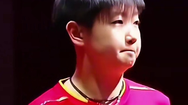 莎头3-0横扫美国队，混双取得开门红，赛后莎莎帮大头拿毛巾