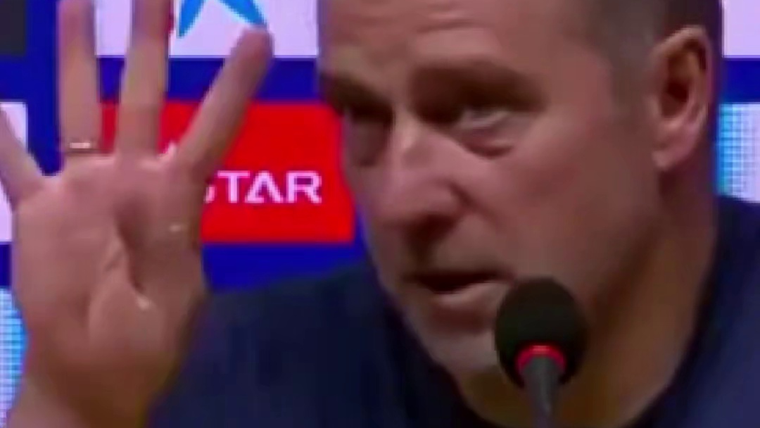 四杀皇马！记者提问选一场赛季最佳比赛，弗里克：我给你四场，就是击败皇马的那四场！