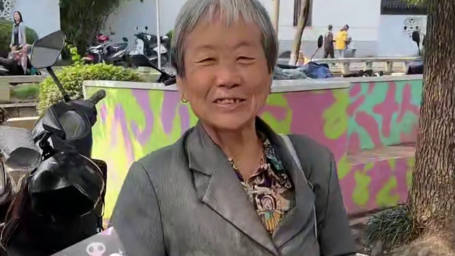 街边偶遇茉莉花手串一串8块～