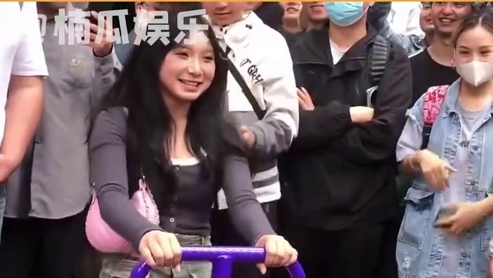 以后成都真的修了迪士尼，那么诺米肯定是第一功臣！