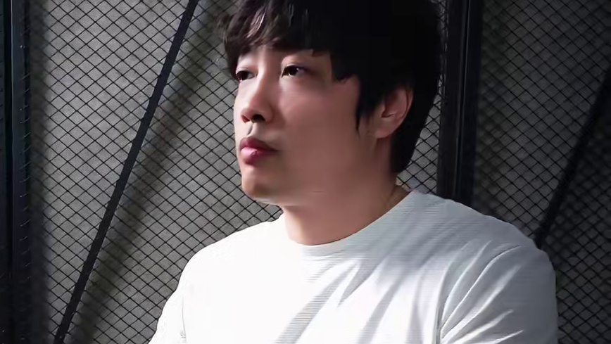 异常项目：“注视者” 暂定等级：？？
       异常描述：初次报告于[数据删除]区[数据删除]小