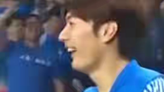 亲手将未来交给下一代！38岁于汉超奔袭回做，助攻1...