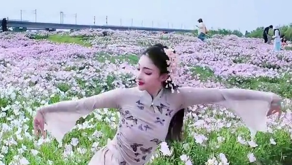 “新人旧酒，何忍红烛光冷透…”#古典舞 #参商 #参商舞蹈 #舞蹈翻跳 #国风古韵