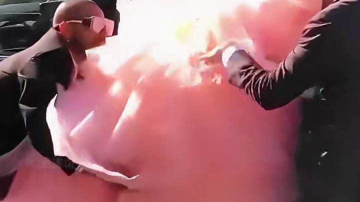 女星的耳环一个比一个大，为何都不怕疼？看到黄杨钿甜同款，才知都被骗了#古力娜扎 #董洁 #黄杨钿甜 