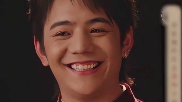 丁真，人怎么可以天真成这个样子