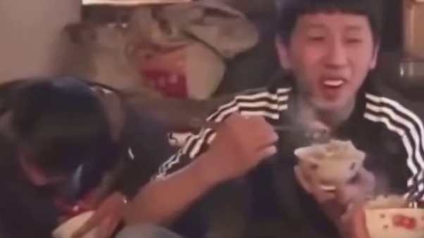 猞猁：“义父，刚才是我有点装了”