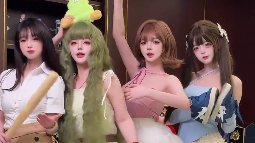 我们四个中 有四个很美～ #美国山海经#抽象#灵感穿搭#ian进行曲