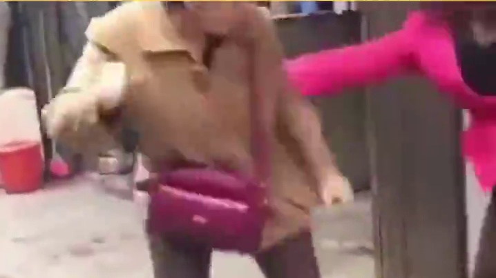 公司曝光员工厕所行为：管理边界在哪？#厕所 #管理