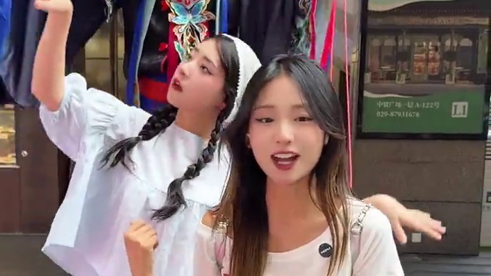 茂茂有好戏2.0版本，这次可千万别错过！ #中贸广场购物中心、#贸贸有好戏、#戏剧、#能量水晶、#西