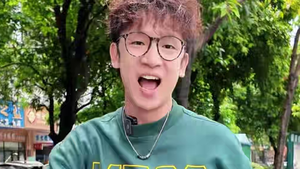 夏天的专属果茶搭子沪上阿姨出新品了！“鞠宝”的粉丝们在哪里呀 #沪上阿姨 #羽衣火龙果高纤瓶 #沪上