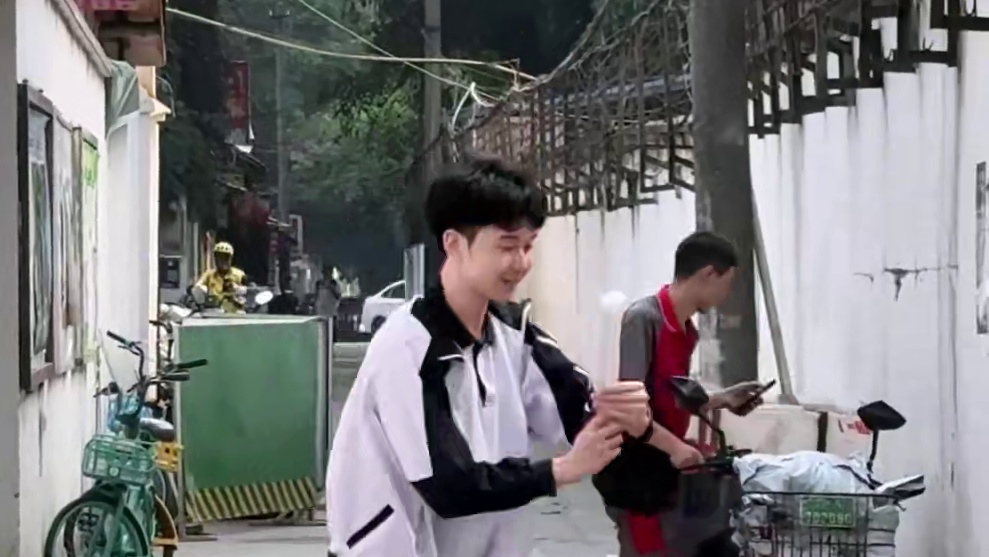 “从没见过大傻子 可以艾特一个吗“ #男高 #古典舞 #风催雨 #扇子舞