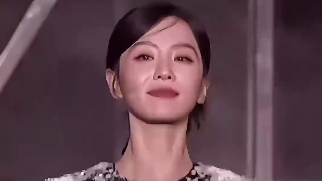 刘诗诗新剧梗脖子引发争议