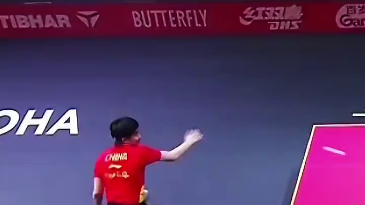 王楚钦让2追4淘汰西蒙高茨，晋级男单8强