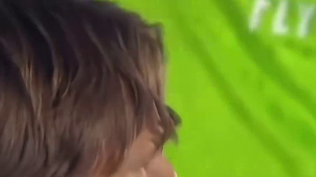 来时少年昂 归去鬓染霜#足球