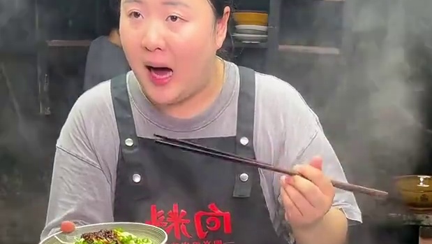 别眨眼！胖妹教你做干拌面，麻辣鲜香太巴适了，只要2分钟！#美食 #小面调料