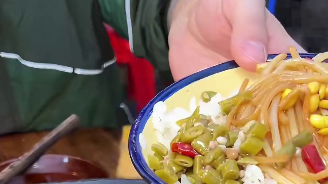 征服老辈子的老火锅，没得特色，全是传统！