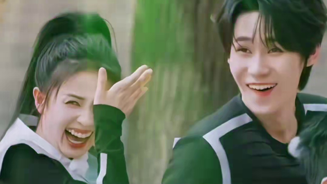 三个人已经不知天地为何物了 #奔跑吧#李晨#周深#张真源#娱乐评论大赏