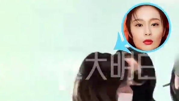 #高叶  高叶黑超遮面落地北京，与粉丝互动。