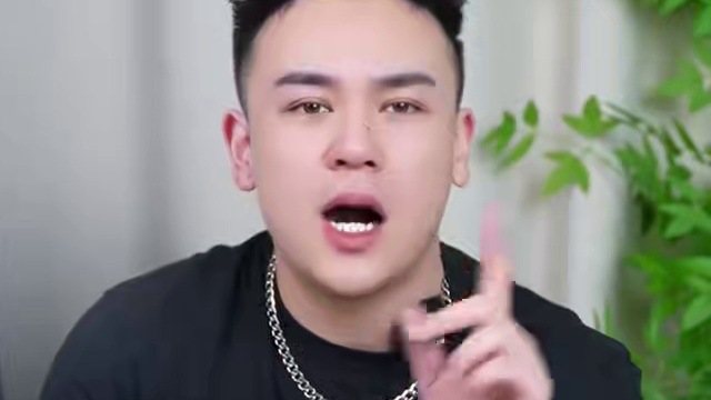 最美轿跑帕拉梅拉你会选择它吗？ #保时捷 #帕拉梅拉