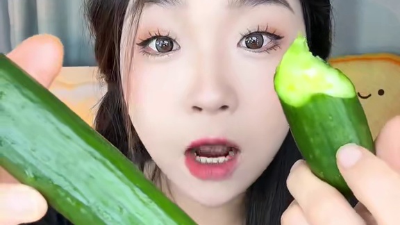 这个价格就能买到也太划算了吧！！！新鲜采摘没有毛刺的水果黄瓜！能当水果能当菜！生吃也是棒棒滴！#水果