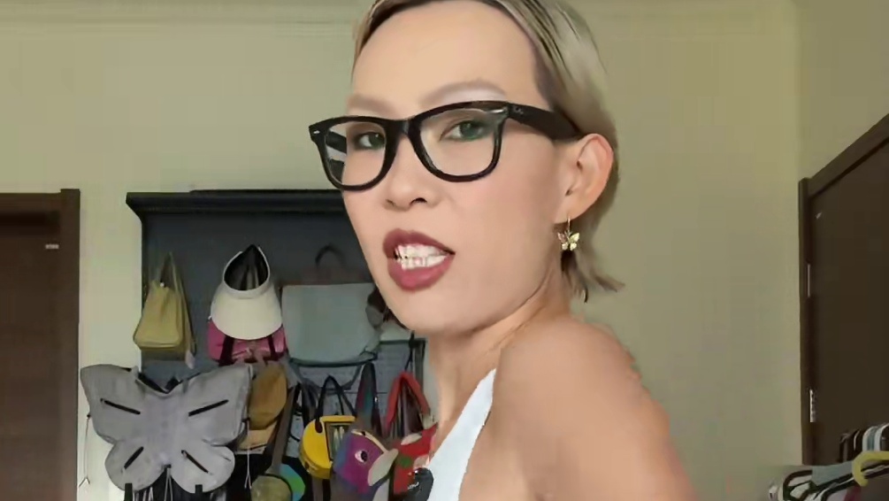 我可以说我的包丑，但是我的背心都美呆了！ #时髦精look被我轻松拿捏 #背心 #好看背心 #吊带 