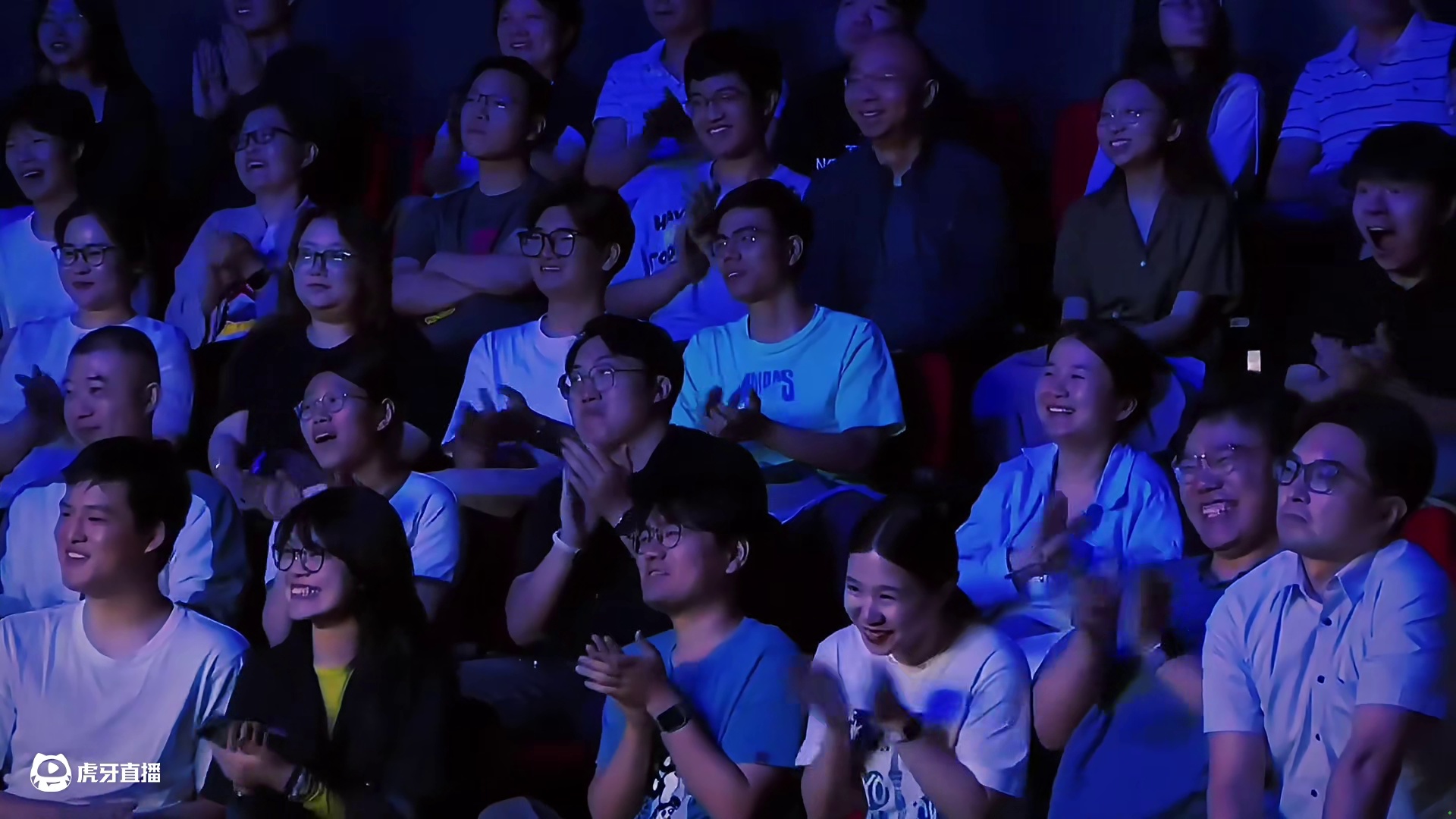 超分不秀浑身难受，特鲁姆普硬核翻袋燃爆全场