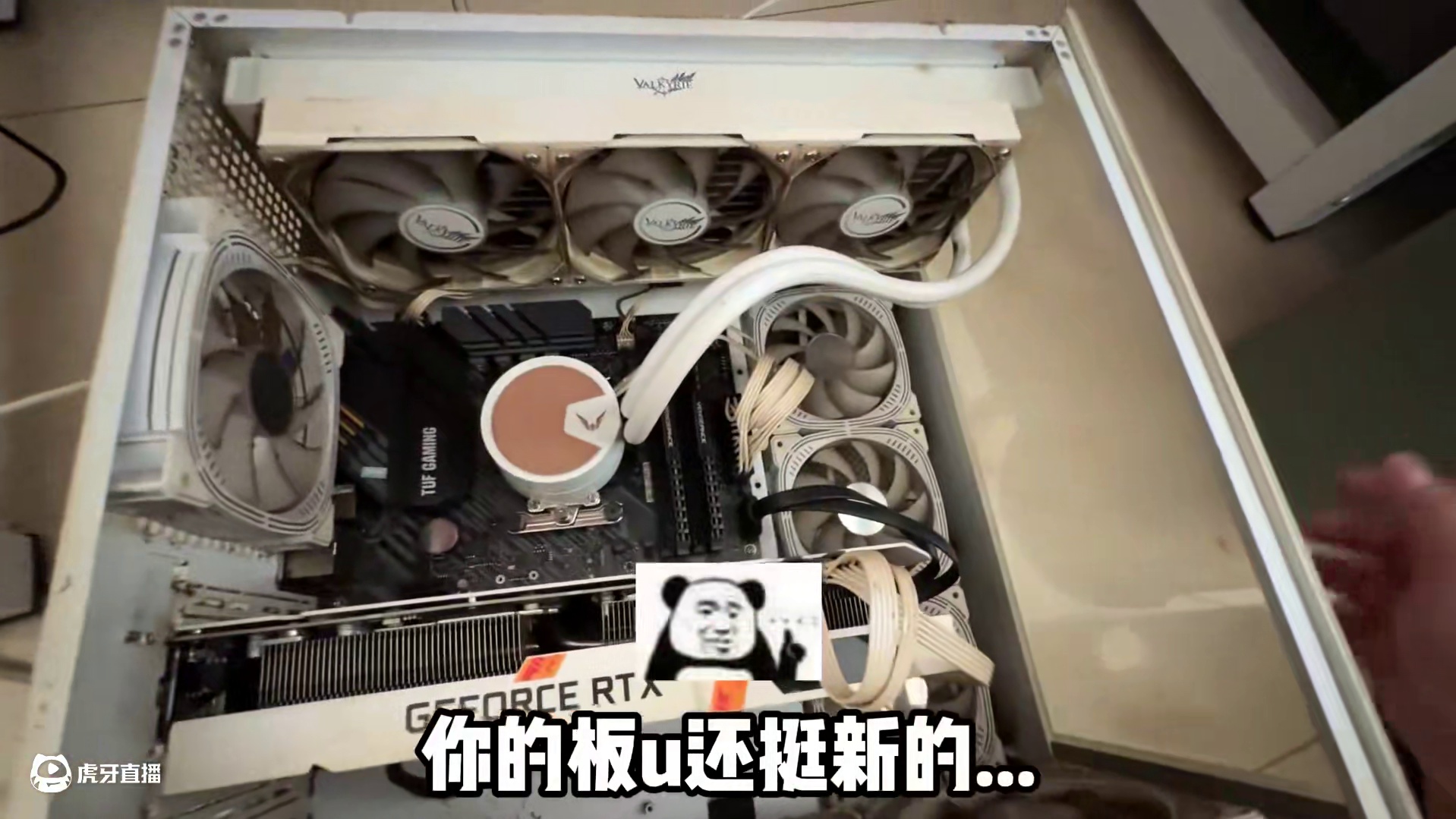 洲学妹的机箱给我看傻了！帮打洲的小姐姐装台纯黑风道机箱！ 结尾有配置单#电脑 #装机 #长沙 #di