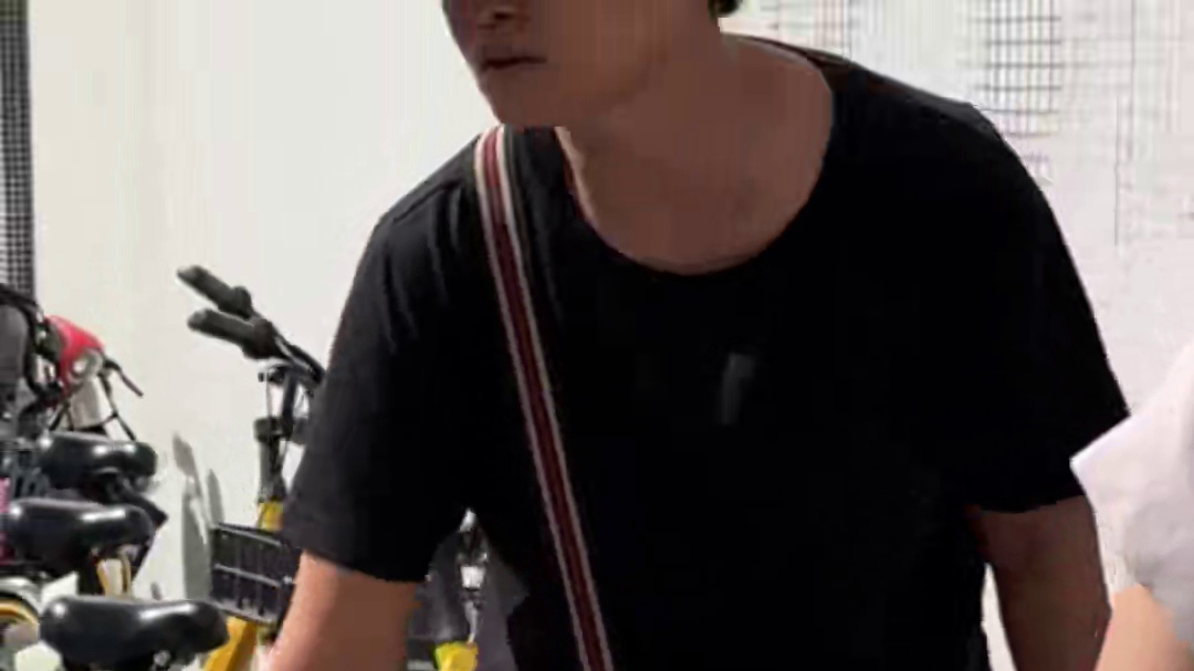 东莞本地人私藏的面包店？居然还有三个不成文规定！如果你在东莞citywalk，建议来这体验“抢面包”