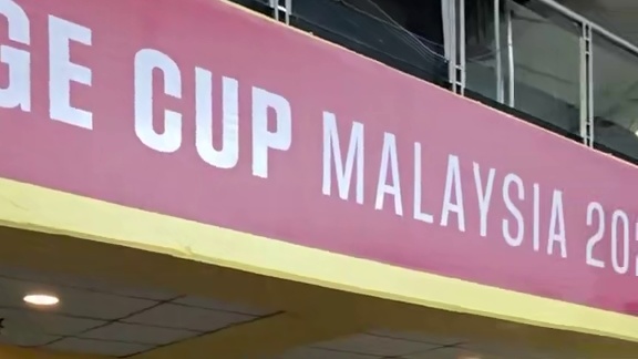 曼联全队在马来西亚训练受到热烈欢迎#足球的魅力 #曼联#dou来足球季