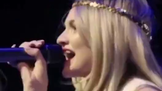 宝子们，流行音乐史上的传奇ABBA乐队，他们的金曲你一定不陌生！现在，《跳舞女王》致敬ABBA金曲2