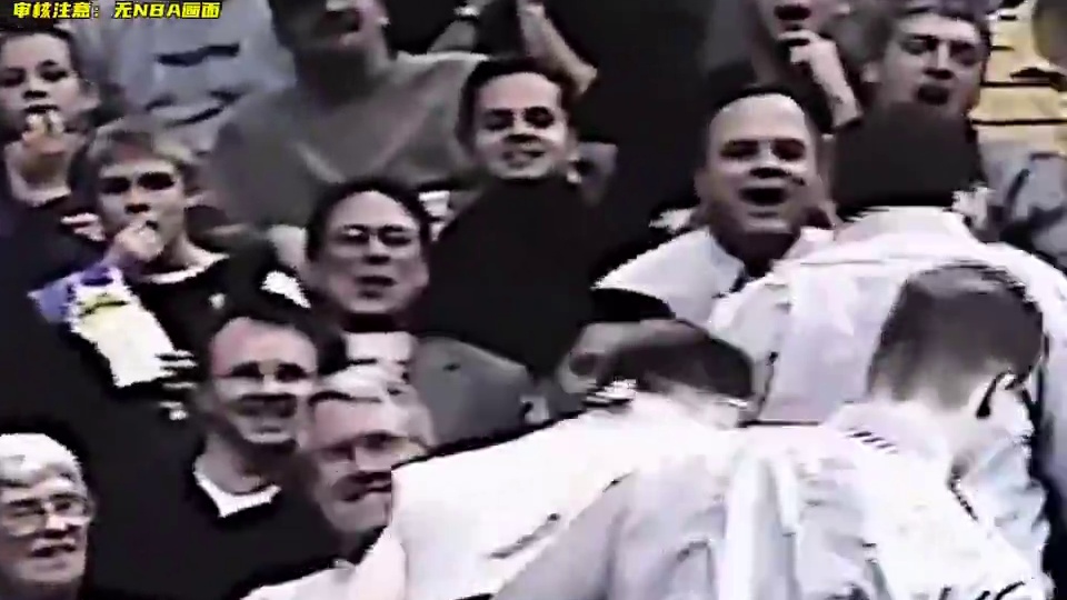 篮球的魅力不止于竞技，更在于像这样穿越时空的人性光辉 #加内特 #森林狼 #经典nba