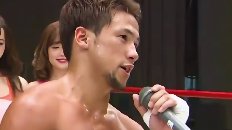 13年不败日本拳王，就连邱建良都不敢惹，结果被中国小将重拳打废