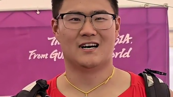 王琦在#亚洲锦标赛 实现蝉联冠军，74米50刷新赛季最佳，6轮始终保持领先。“没压力、不紧张，是应有