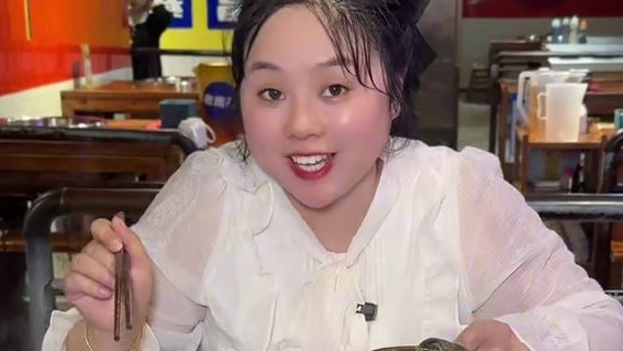 楠火锅全新升级，68代100全场菜品通用，并且可以叠加使用。#火锅约起来 #楠火锅 #眉山