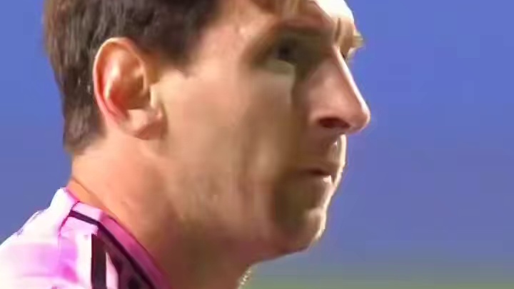 穿云箭！37岁梅西精彩任意球破门#足球