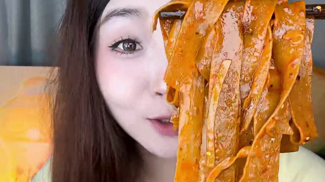 哇塞 这一包一块多的荞麦面皮谁还没来薅羊毛#荞麦面皮 #巴适得很 #红油面皮 #这一碗太过瘾了