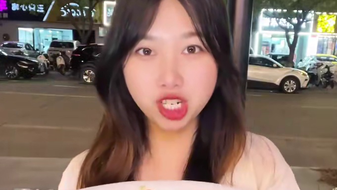 这期是搜索成功的一期，真的很好吃！龙虾味道老实否样噶！#龙虾 #湘菜 #市井生活 #美食 #吃货必备